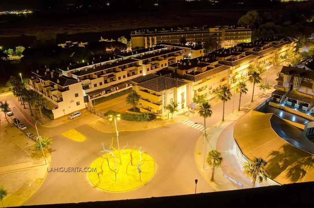 Fundadores, Isla Cristina Lejlighed